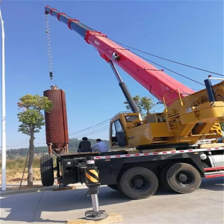 启东专业吊车租赁多少钱